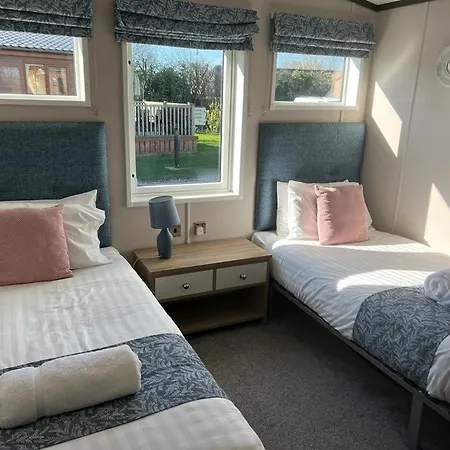 Jaktstuga Darwin With Hot Tub